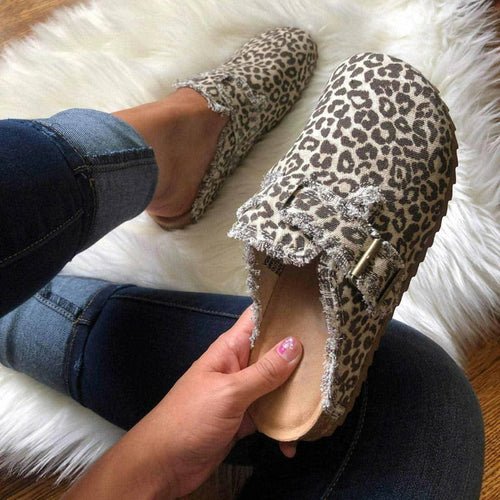 Vintage Canvas Women's Loafer - Structured DifferentlyVintage Canvas Women's LoaferSandals14:193Black;200000124:1394Vintage Canvas Women's Loafer