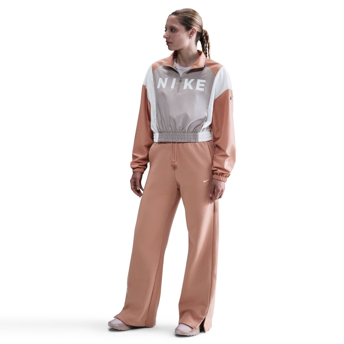 Nike Womens Sportswear Lightweight Zip Jacket - Rose Gold - Structured DifferentlyNike Womens Sportswear Lightweight Zip Jacket - Rose GoldWomens TopsIH8478-009197863137070Nike Womens Sportswear Lightweight Zip Jacket - Rose Gold