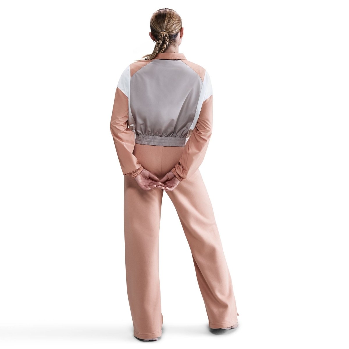 Nike Womens Sportswear Lightweight Zip Jacket - Rose Gold - Structured DifferentlyNike Womens Sportswear Lightweight Zip Jacket - Rose GoldWomens TopsIH8478-009197863137070Nike Womens Sportswear Lightweight Zip Jacket - Rose Gold